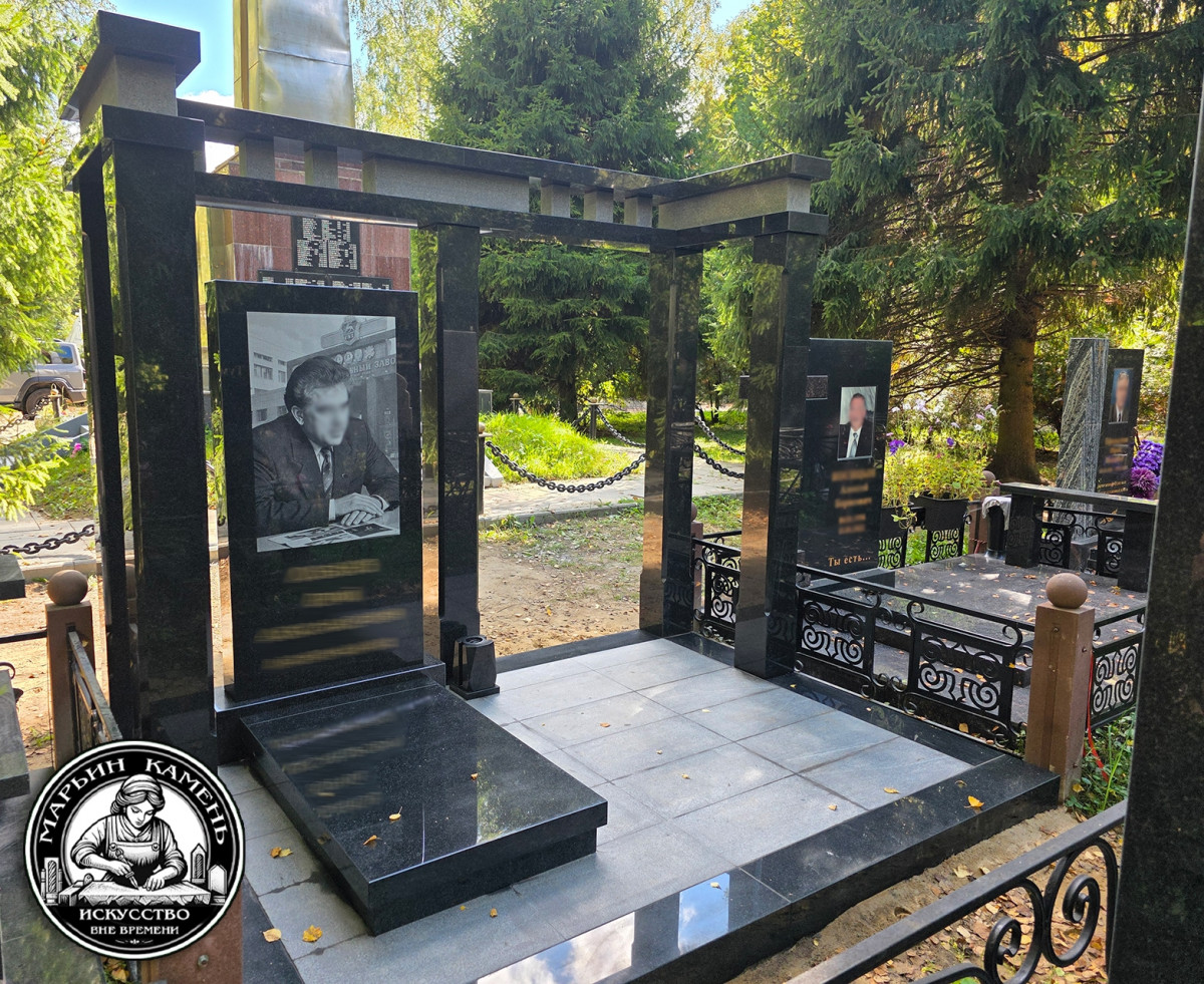 Ceny-memorialnyh-kompleksov-iz-granita