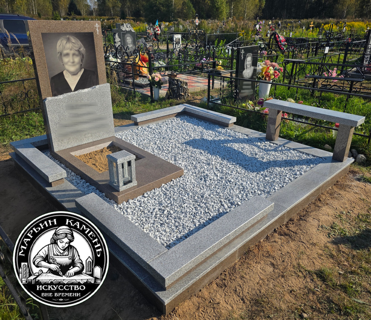 Pamyatnik-iz-serogo-granita