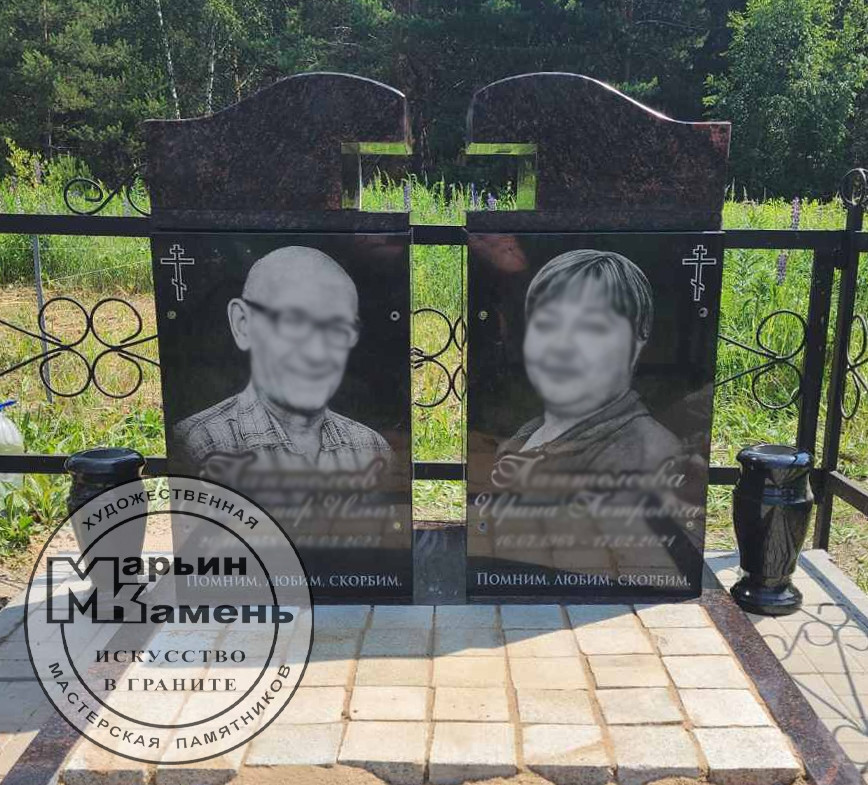 Pravoslavnyj-pamyatnik-iz-granita