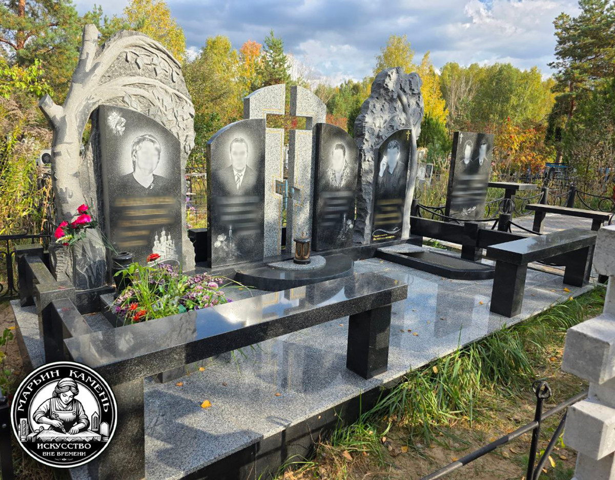 Memorialnyj-kompleks-na-mogilu